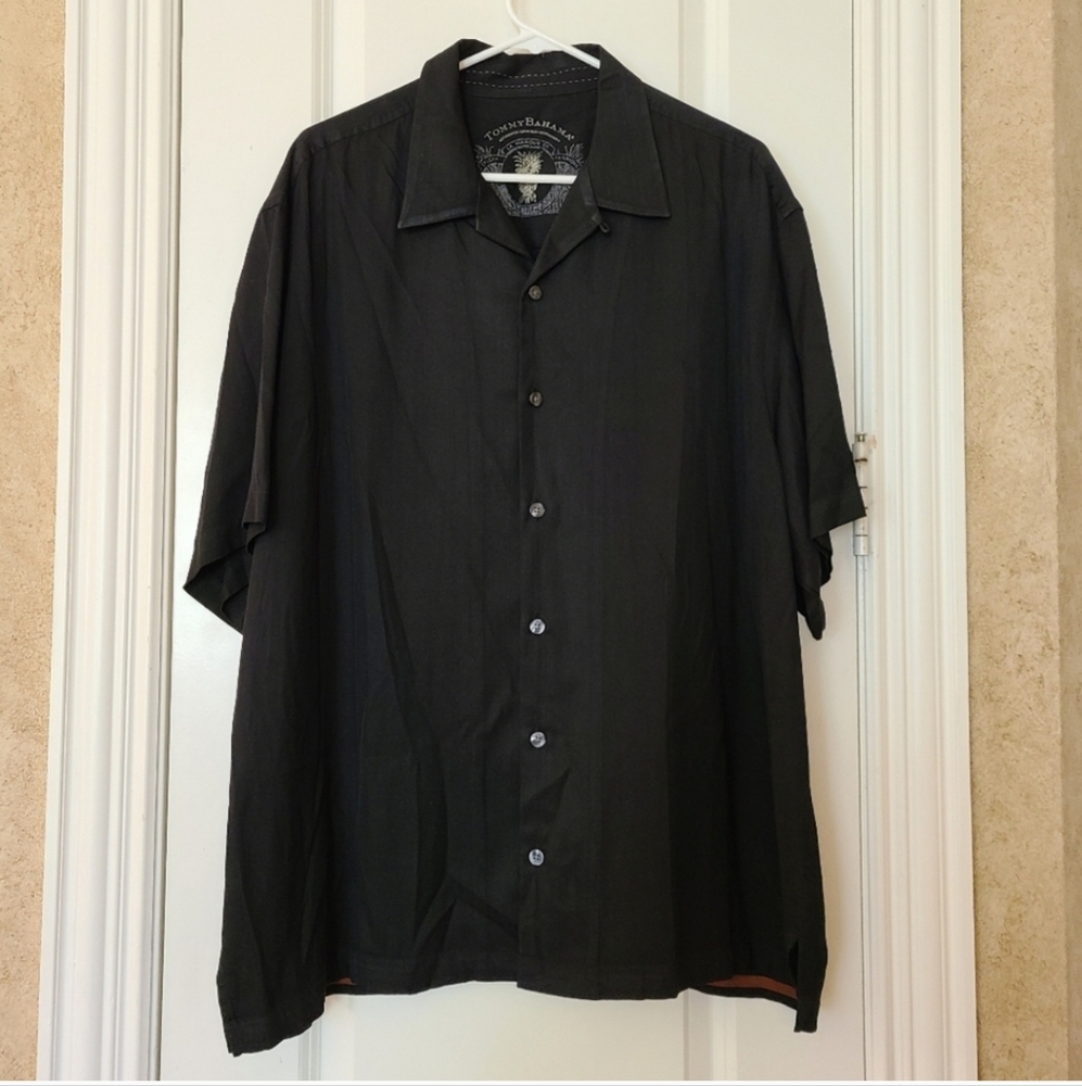 Tommy Bahama Men's Classic 100% Silk Shirt Black Pinstripe XL